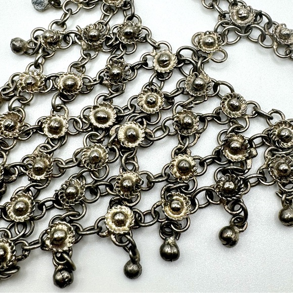 Vintage 80s Chain Mail Boho Goth Bracelet Hand Jewelry - Picture 4 of 5